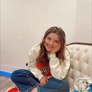 Meet your Posher, Carson